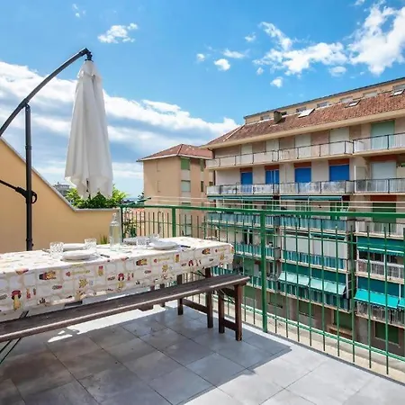 Attico In Centro Vista Mare Chiavari
