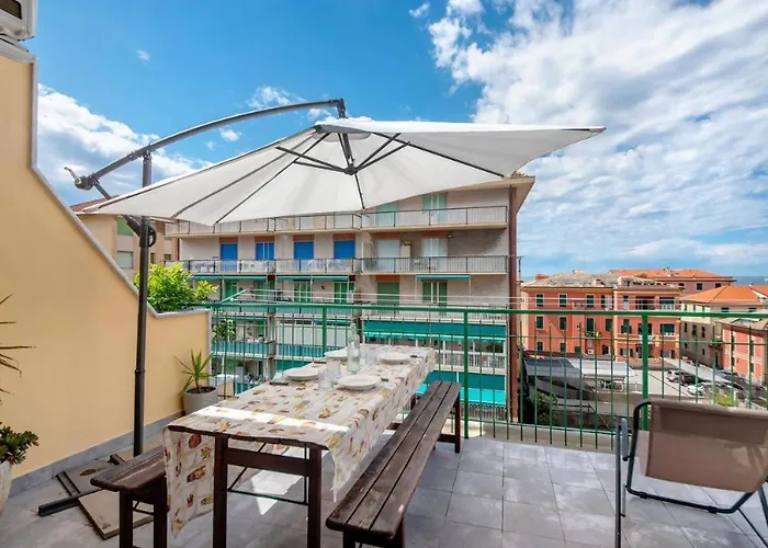 Attico In Centro Vista Mare Chiavari