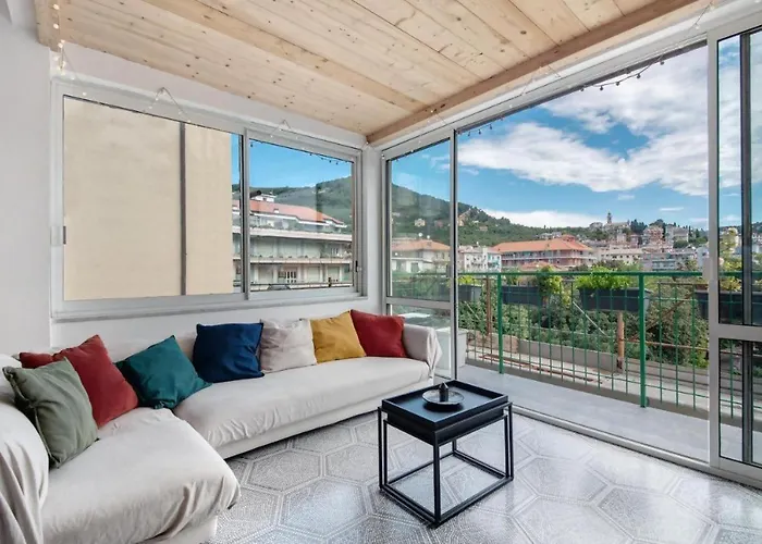 Attico In Centro Vista Mare